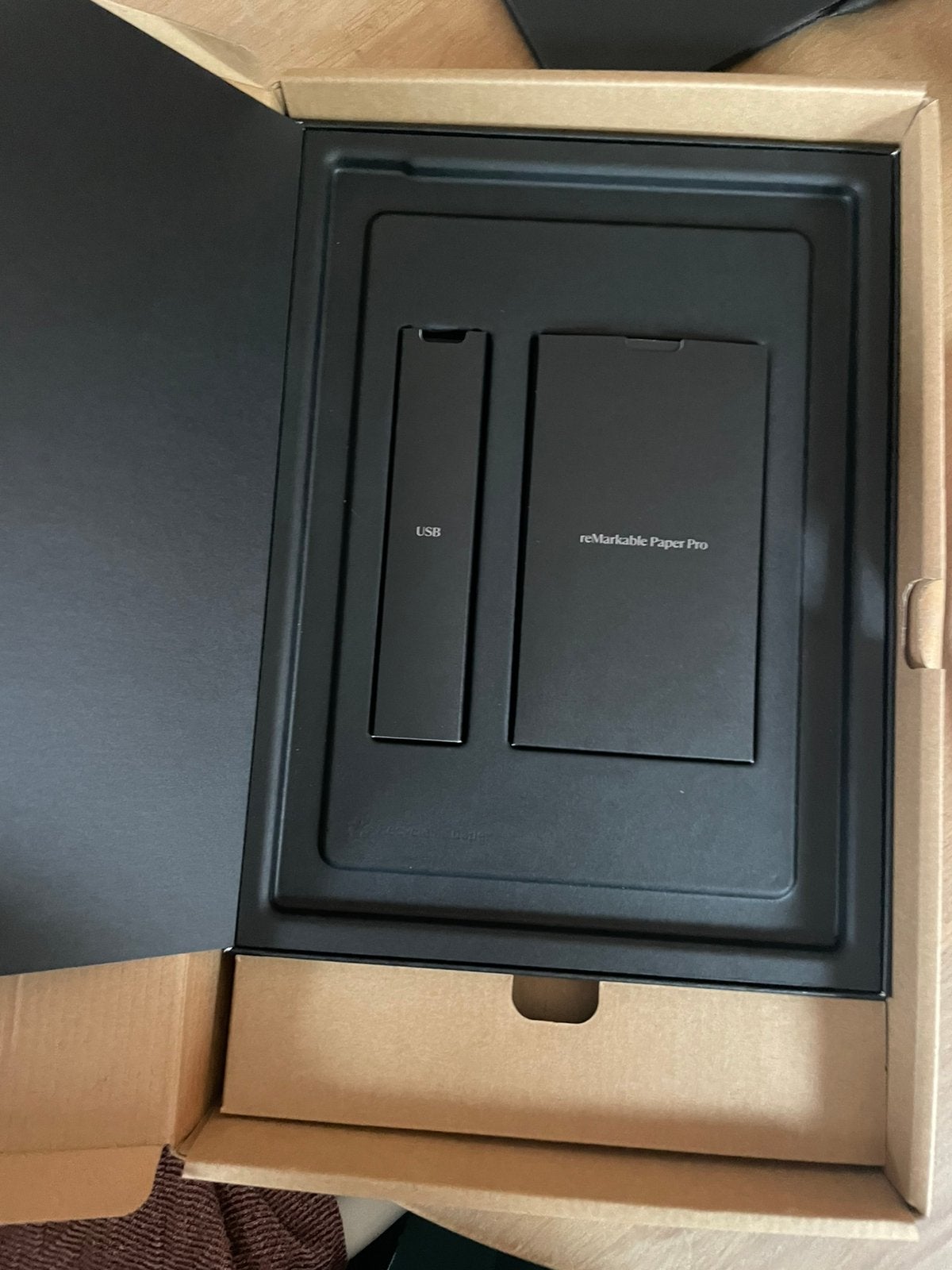 reMarkable Paper Pro 64GB Marker Plus Book Folio Nieuwstaat, Ophalen of Verzenden, Zo goed als nieuw