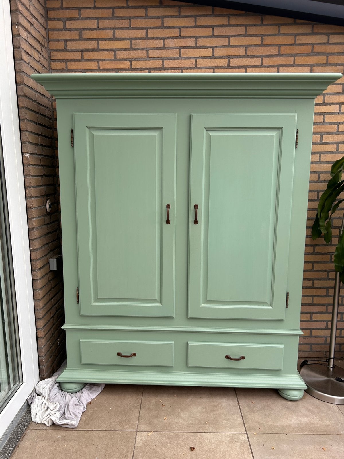 Broodkast/buffetkast, Ophalen, Zo goed als nieuw, 25 tot 50 cm, 200 cm of meer