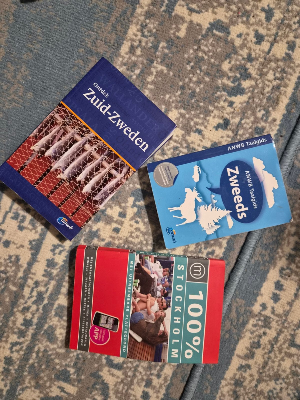 Reisgidsen Zweden & Stockholm + Zweedse Taalgids, Boeken, Reisgidsen, Gelezen, Europa, Ophalen of Verzenden, Reisgids of -boek
