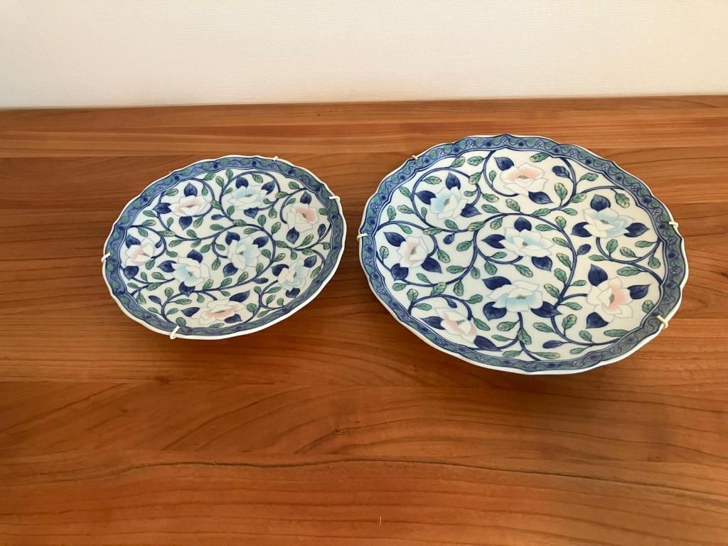 Porceleinen borden Maebata ''Gokusai'' set van 2, Ophalen