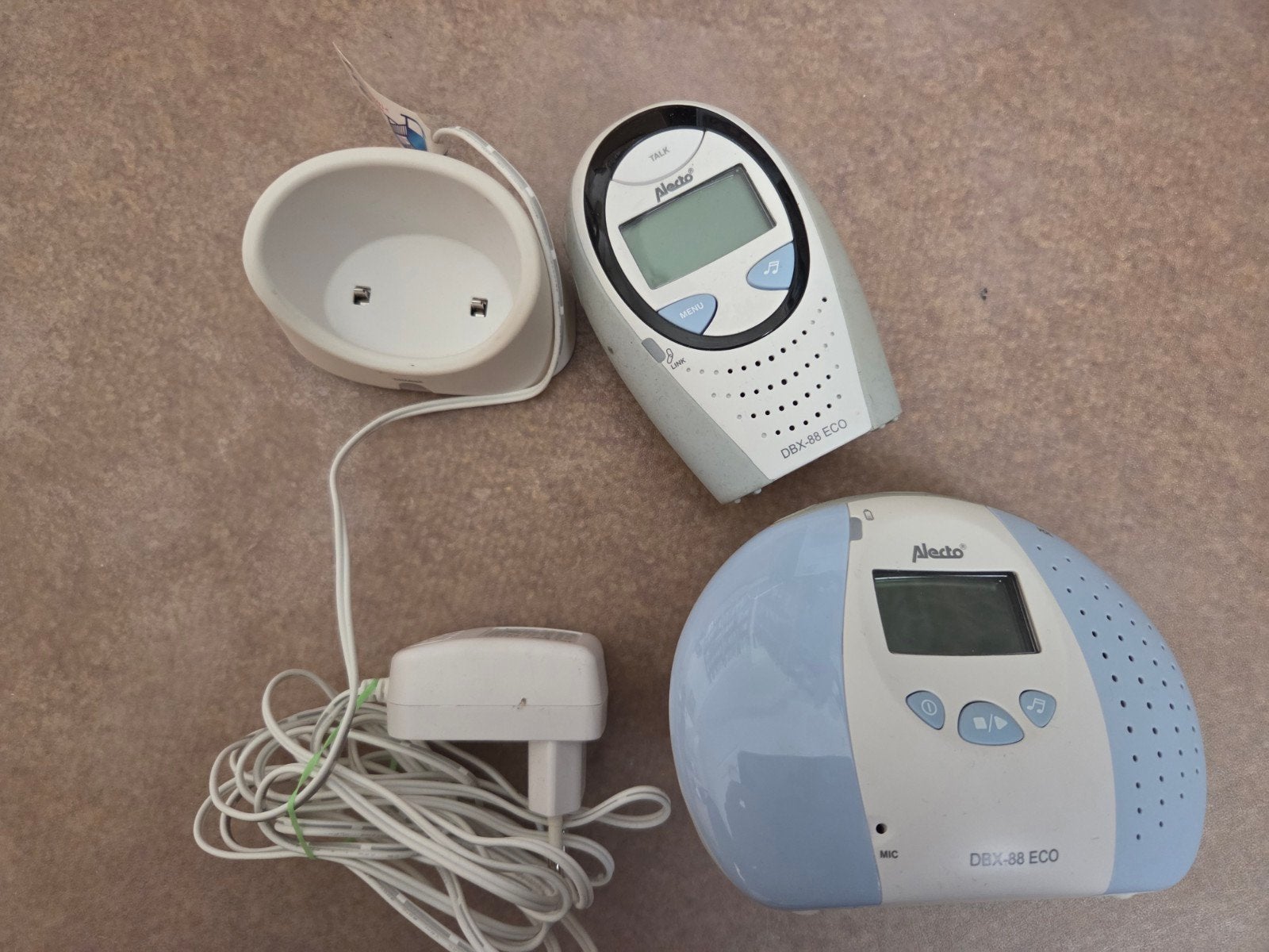 Alecto DBX-88 ECO Babyfoon met Oplaadstation, Ophalen of Verzenden, Gebruikt, 100 tot 250 meter, Digitaal