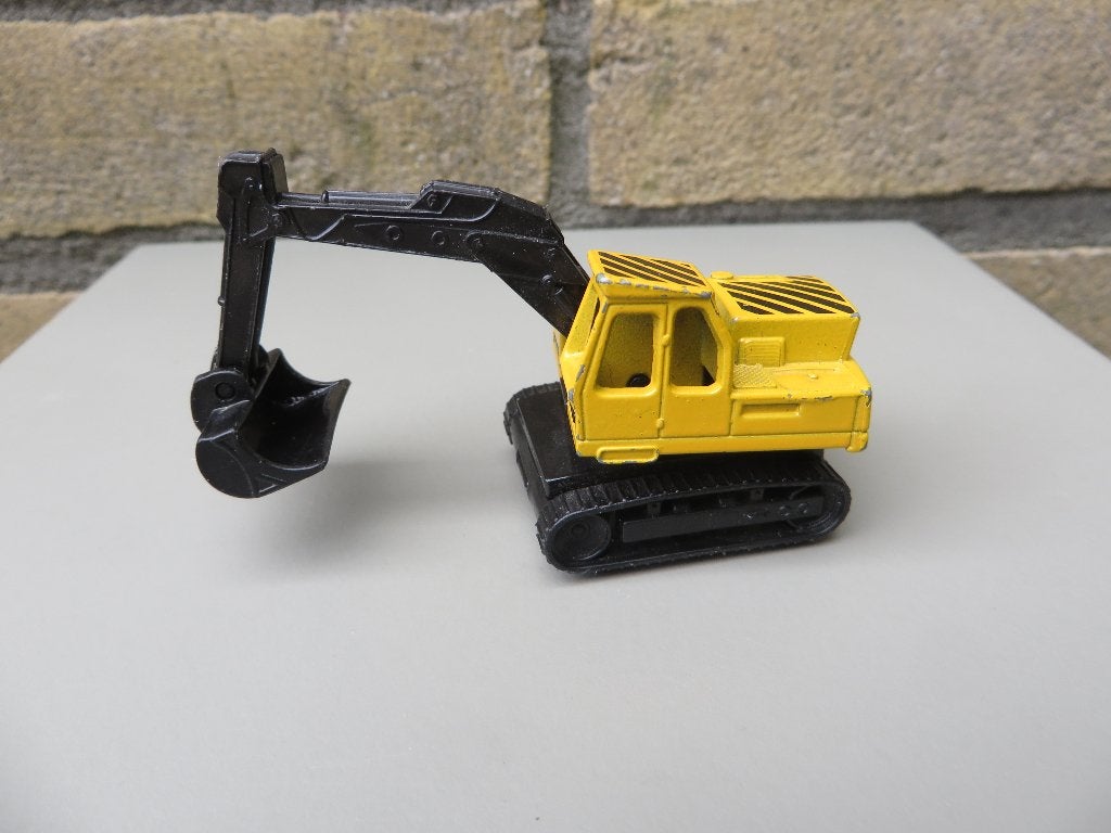 Matchbox Excavator geel, Ophalen of Verzenden, Gebruikt, Auto