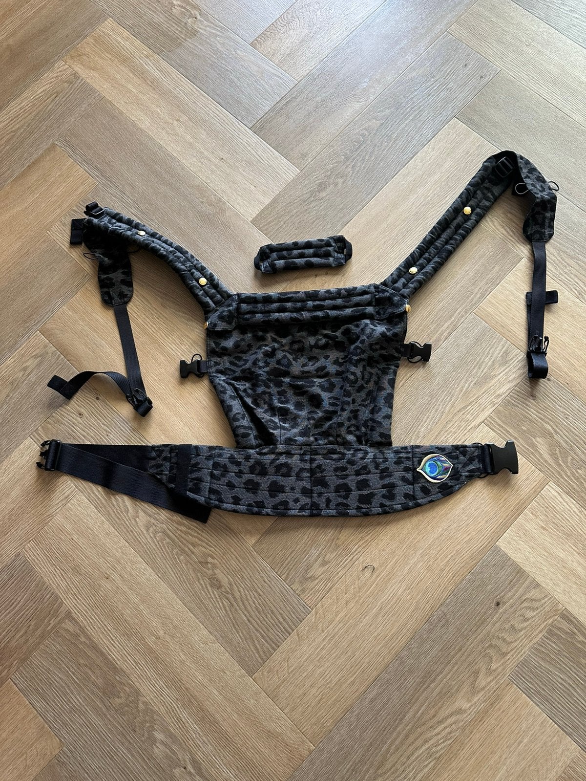 Artipoppe Zeitgeist Leopard grey, Overige merken, Buik of Rug, Ophalen of Verzenden, Zo goed als nieuw
