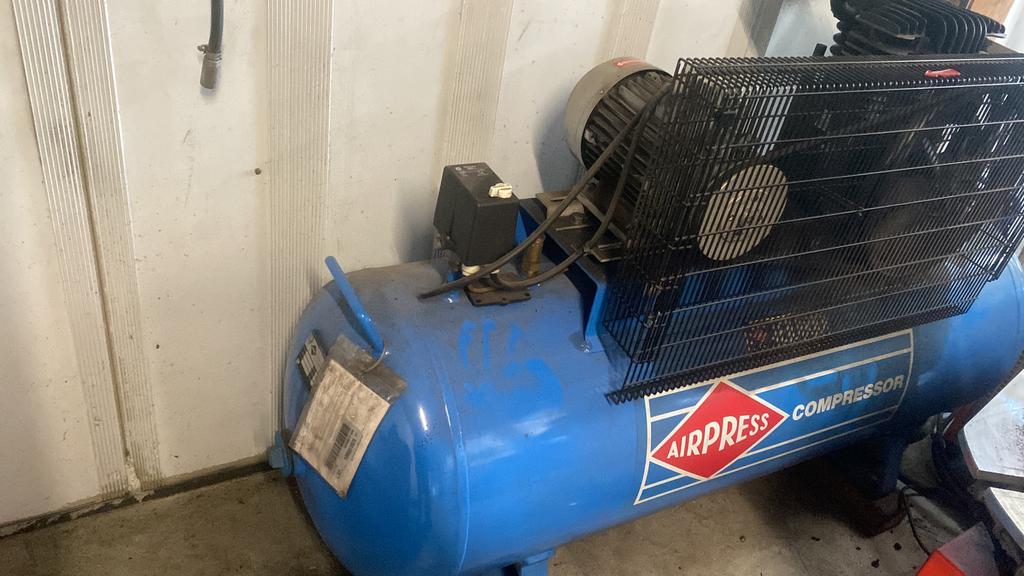 Compressor, Ophalen, Zo goed als nieuw