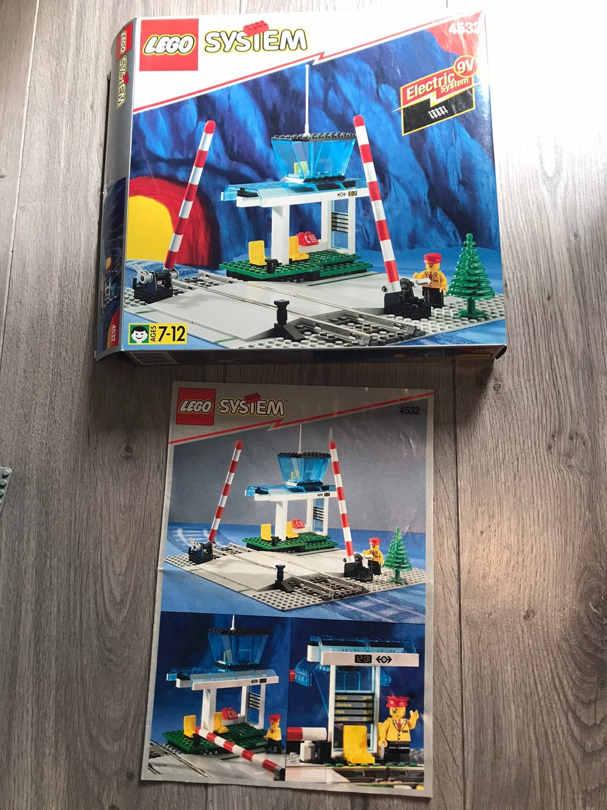 Lego 4532 9v overgang en seinhuis, Ophalen of Verzenden, Gebruikt, Lego