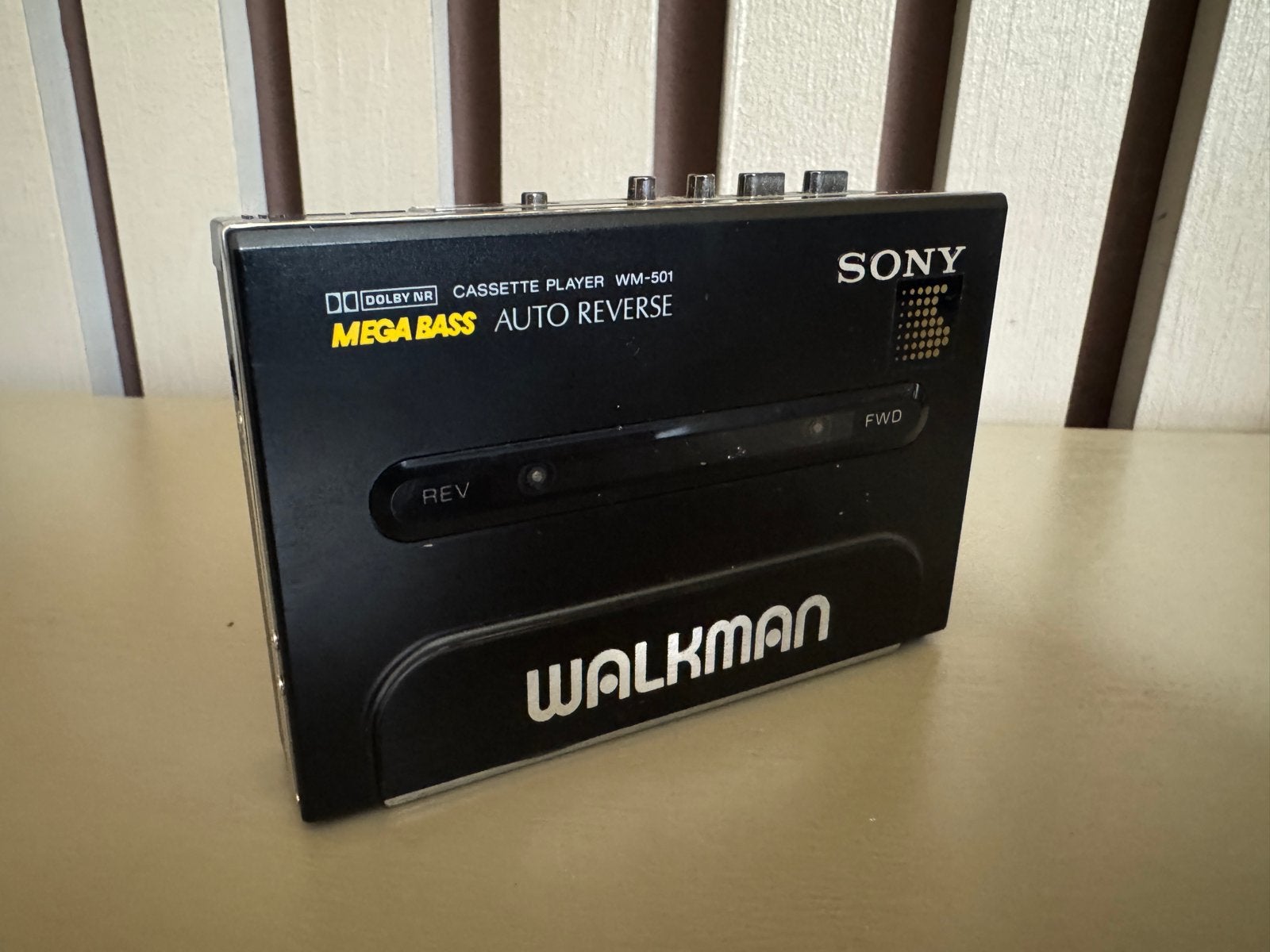 Zeldzame Sony Walkman WM-501 metalen behuizing + hoesje, Ophalen, Walkman