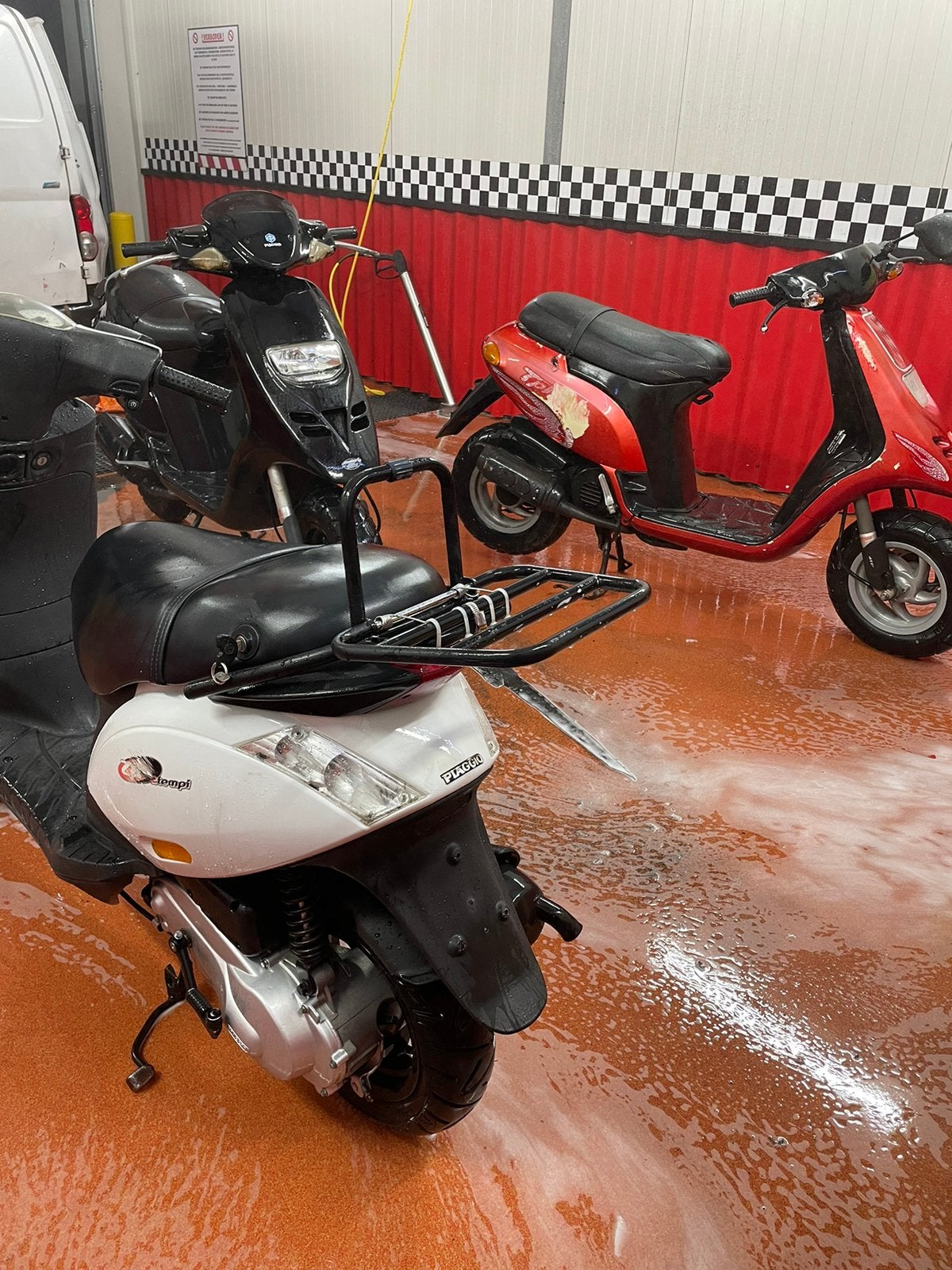 Piaggio tph 2t 50cc opknapper rood project typhoon, Fietsen en Brommers, Overige merken, Gebruikt, Pia, Ophalen of Verzenden
