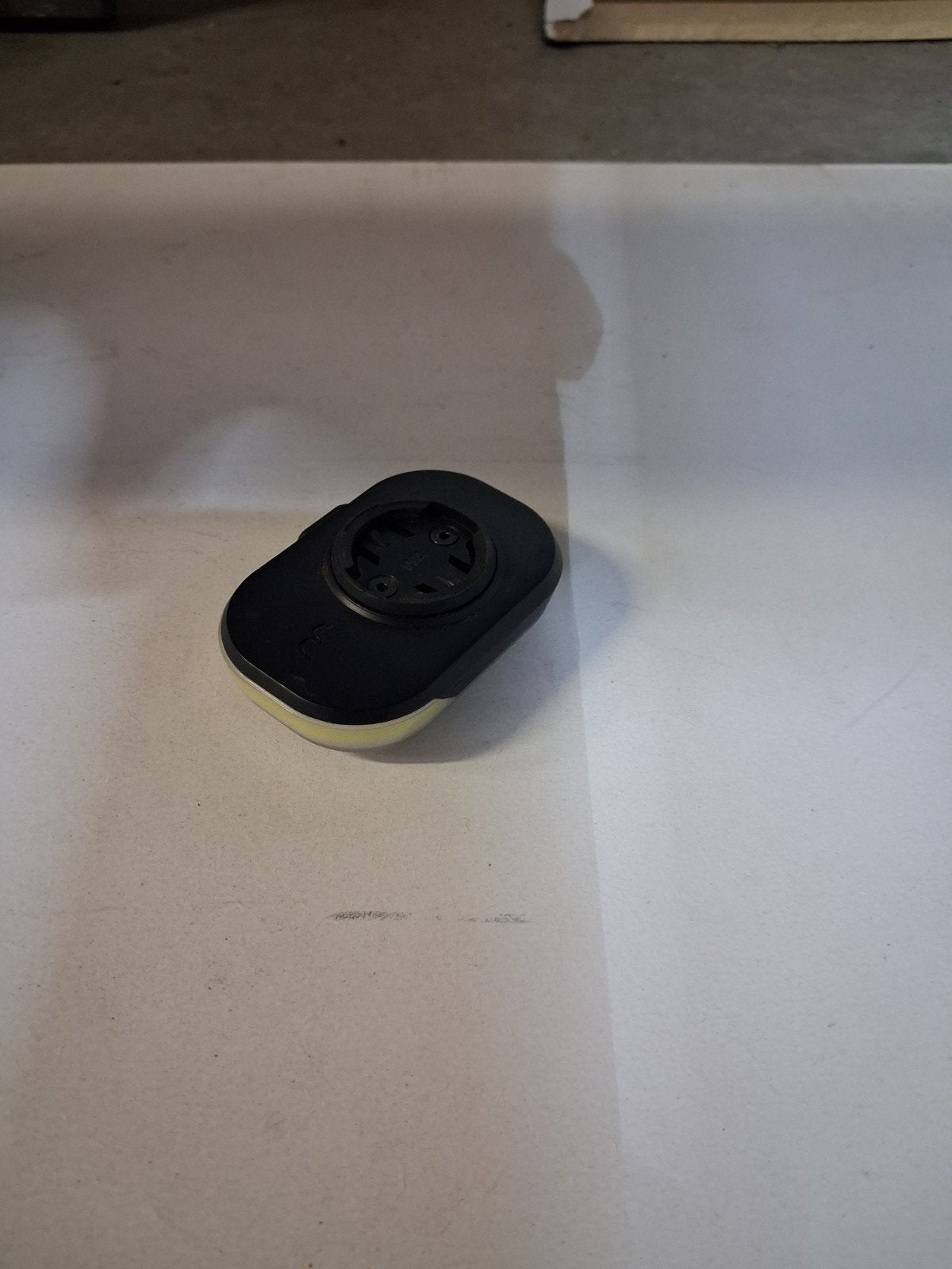 BBB CYCLING Slice 300 voorlamp garmin aansluiting, Voorlicht, Ophalen of Verzenden, Zo goed als nieuw, Oplaadbaar