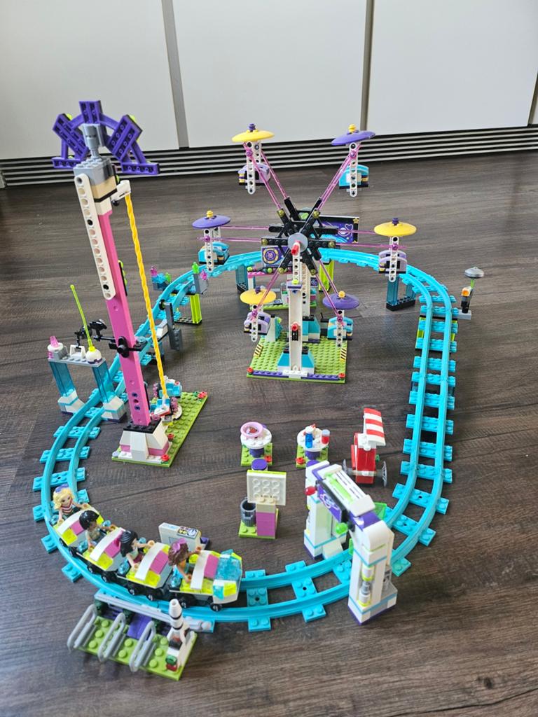 Lego Friends 41130 Kermis en achtbaan - bijna compleet, Gebruikt, Lego, Friends, Ophalen of Verzenden