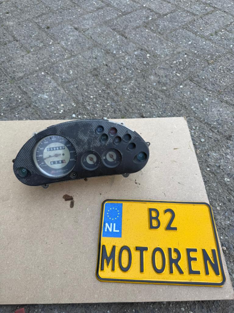 Gilera runner 160kmh sp pro km teller/ dashboard, Ophalen of Verzenden, Zo goed als nieuw, Overige typen, Piaggio