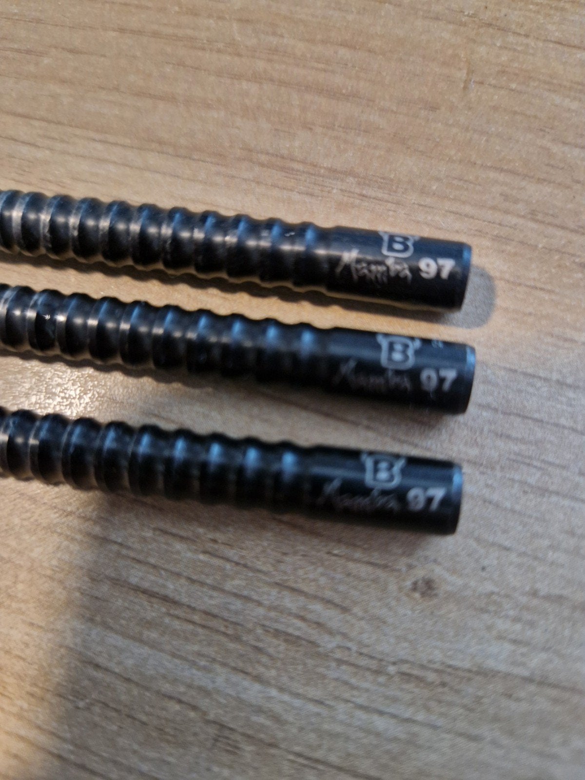 Dartpijlen Bull's mamba 97 25mg, Ophalen, Gebruikt, Pijlen