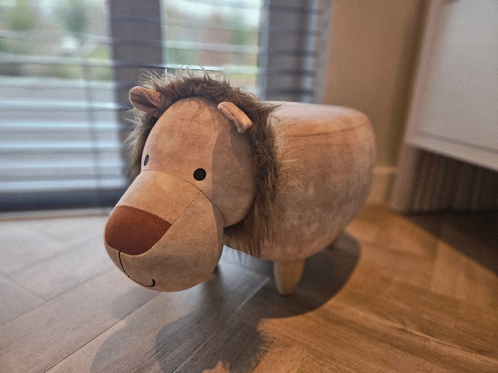 Dieren kinderkrukje Leeuw - decoratie babykamer /junglekamer, Kinderen en Baby's, Kinderkamer | Tafels en Stoelen, Ophalen of Verzenden