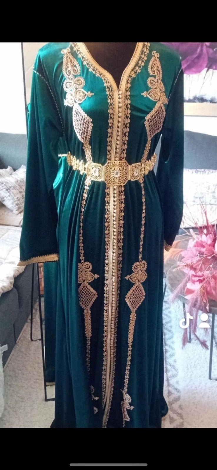 Prachtige smaragdgroene kaftan met gouden borduursels, Overige typen, Nieuw, Ophalen of Verzenden, Onbekend