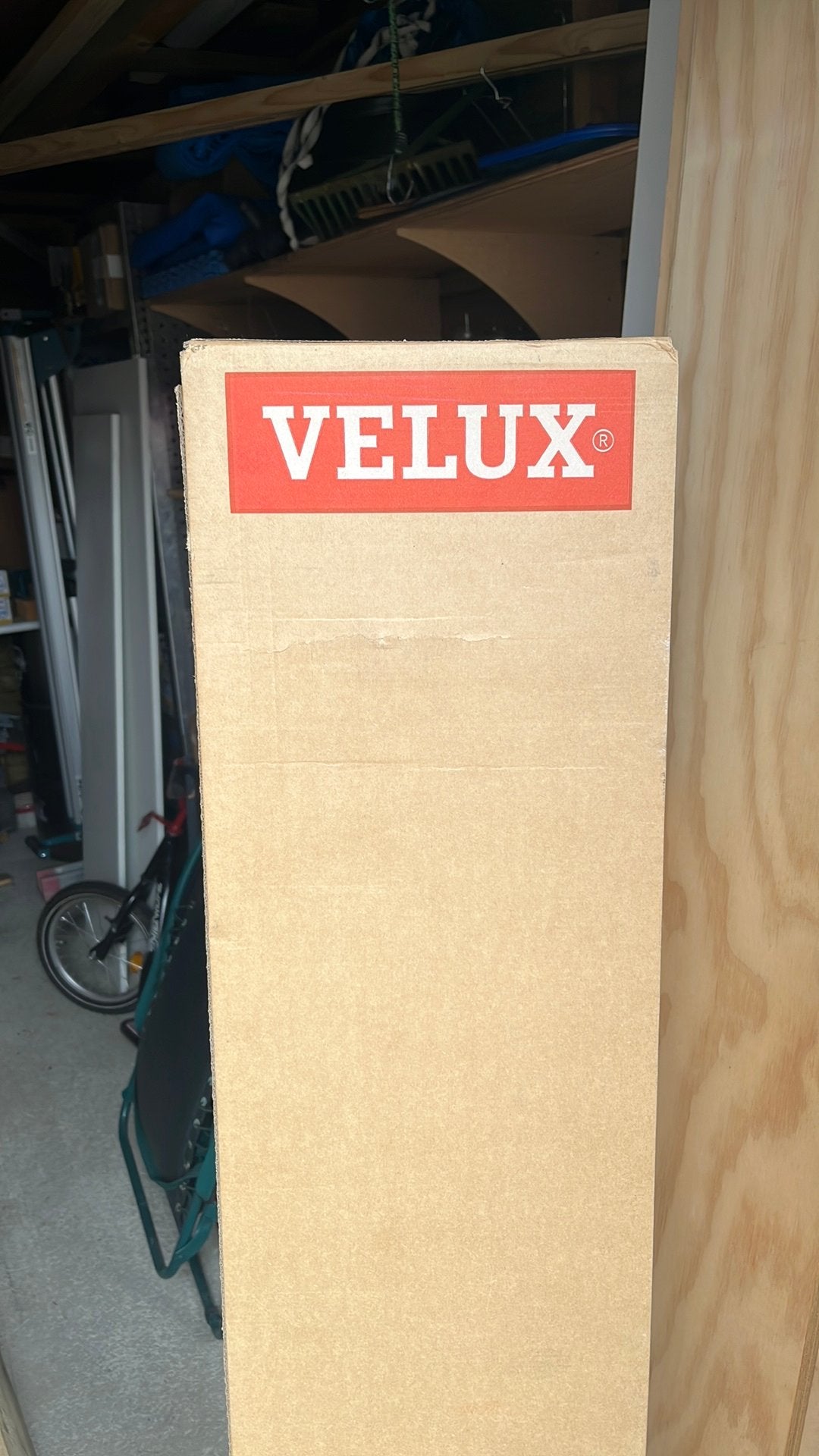 Velux screen met solar paneel, Doe-het-zelf en Verbouw, Glas en Ramen, Ophalen, Nieuw, 120 tot 160 cm, 80 tot 120 cm