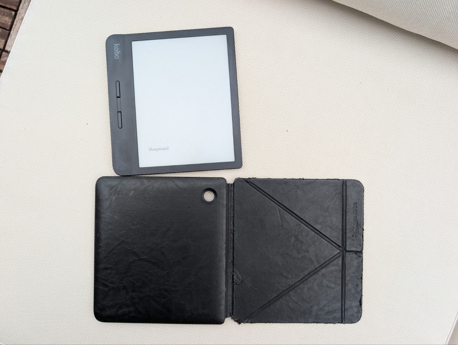 Kobo libra h2o met nieuwe accu, Computers en Software, E-readers, Ophalen, Wi-Fi, 8 GB, Zo goed als nieuw