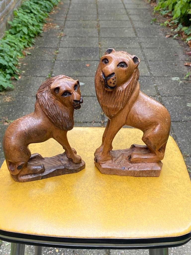 Vintage Houten Leeuwen Beelden - 80+ Jaar Oud, Minder dan 20 cm, Ophalen of Verzenden, Beeld, Hout