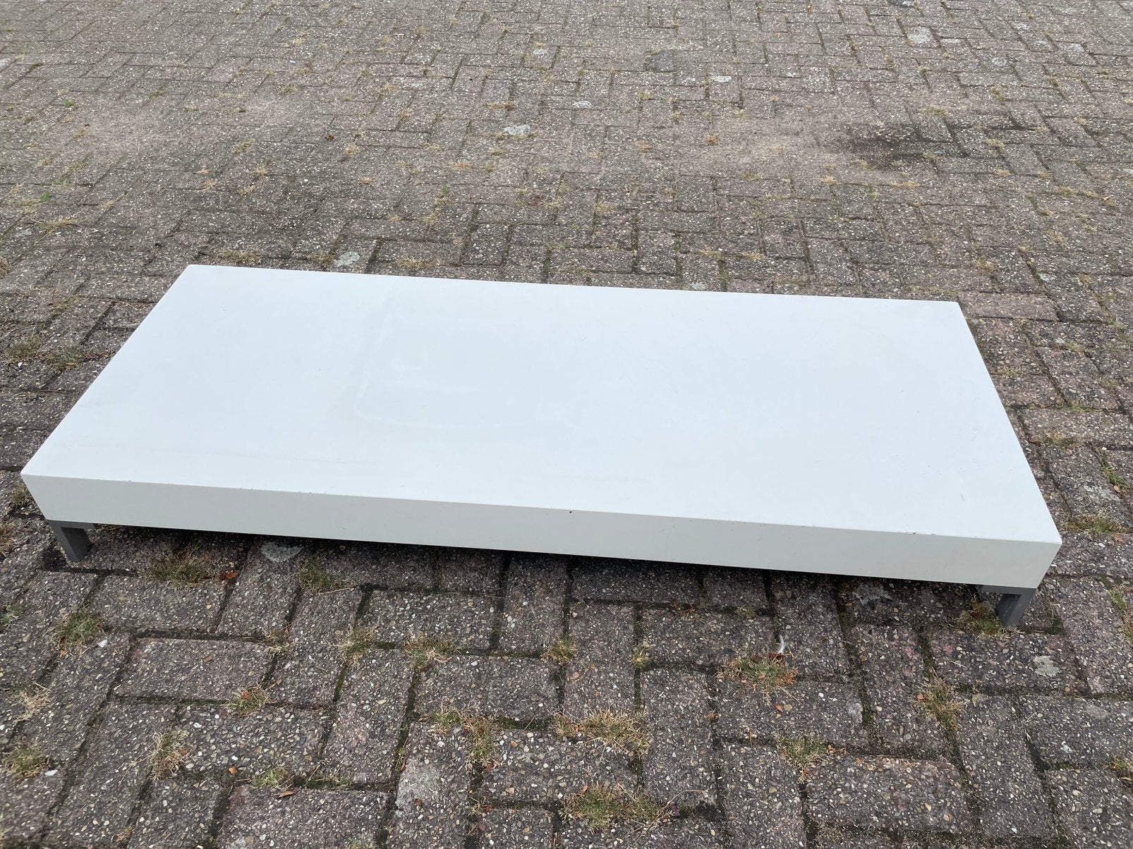GRATIS: Poliform podium 60 x 150 cm, Ophalen, Gebruikt