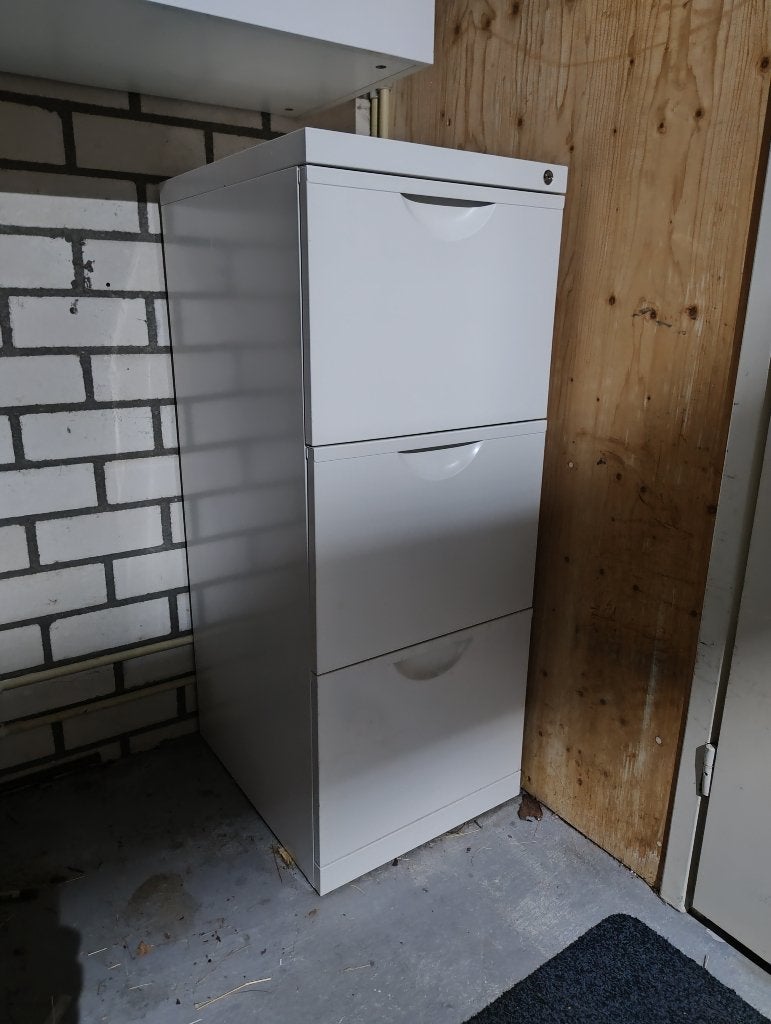 Witte archiefkast met drie lades, Huis en Inrichting, Ophalen, Minder dan 50 cm, 100 tot 150 cm, Zo goed als nieuw