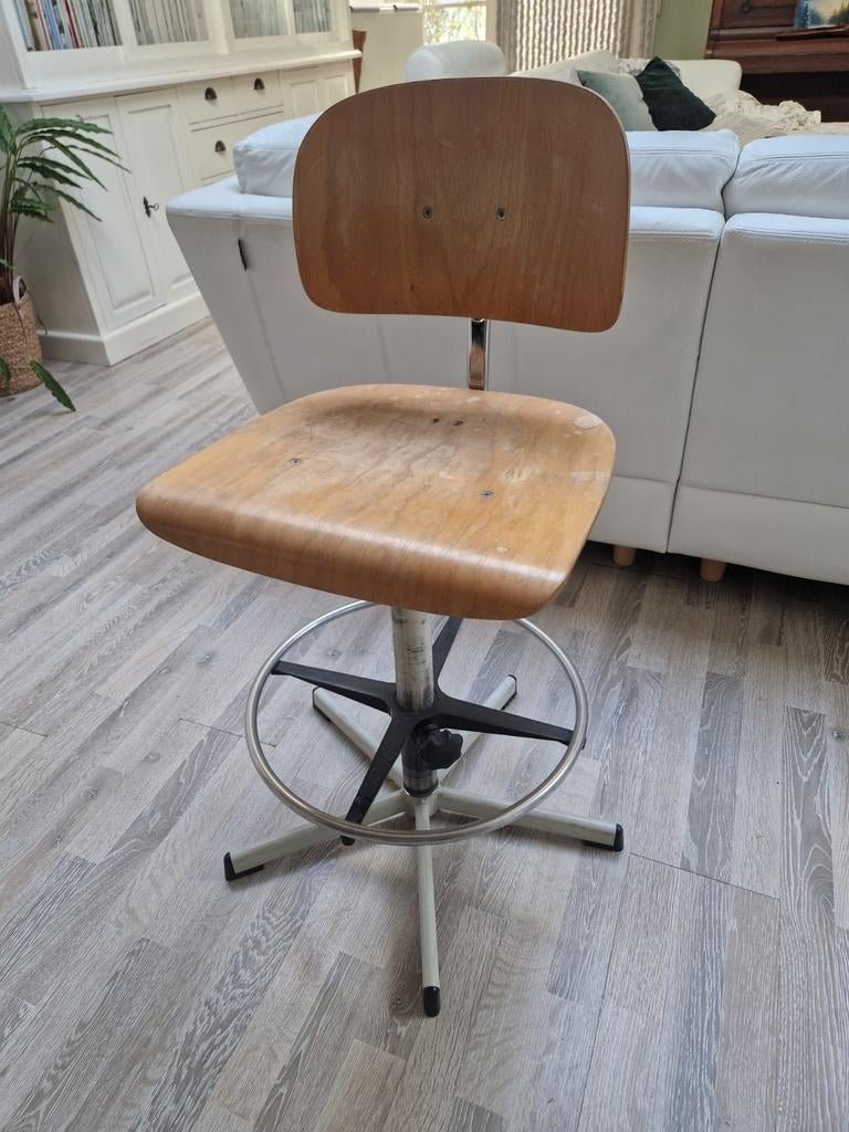 Vintage hoge werkstoel, Ophalen, Gebruikt, Bruin