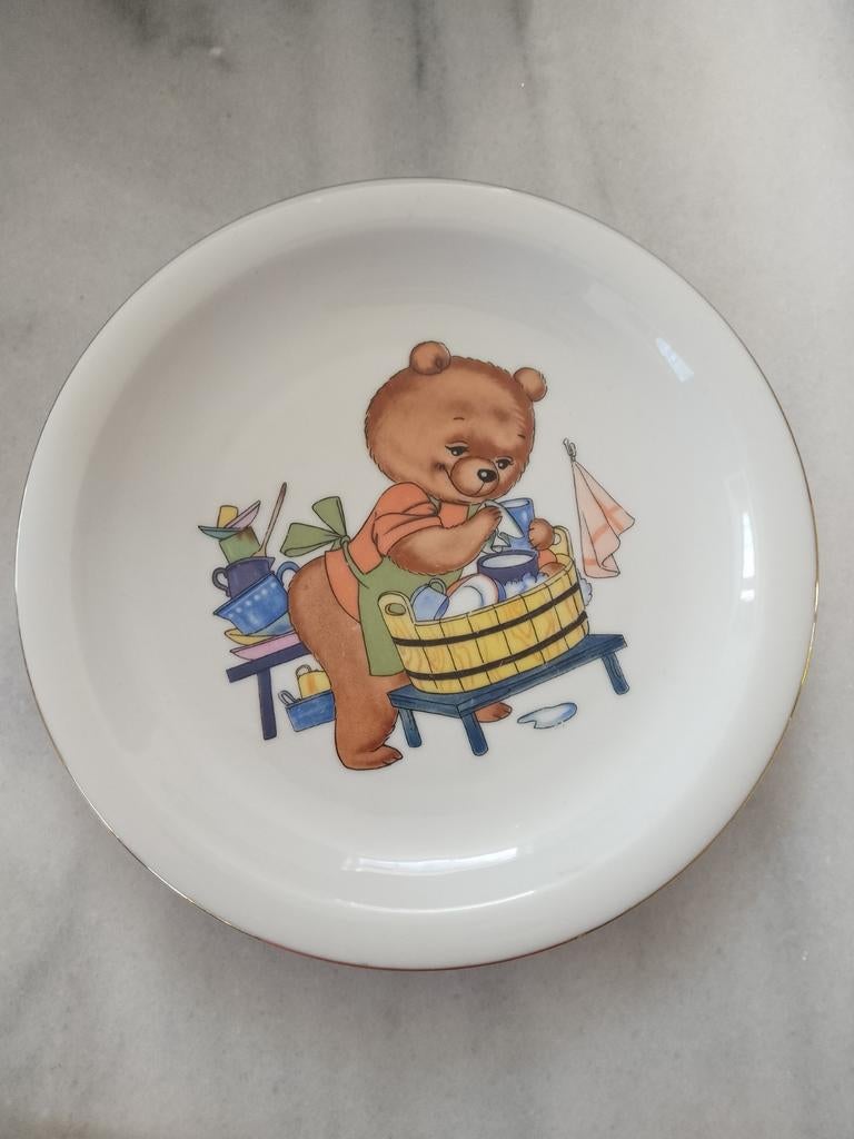 Vintage Winterling Bavaria Kinderbordje – Beer doet de afwas, Antiek en Kunst, Ophalen of Verzenden