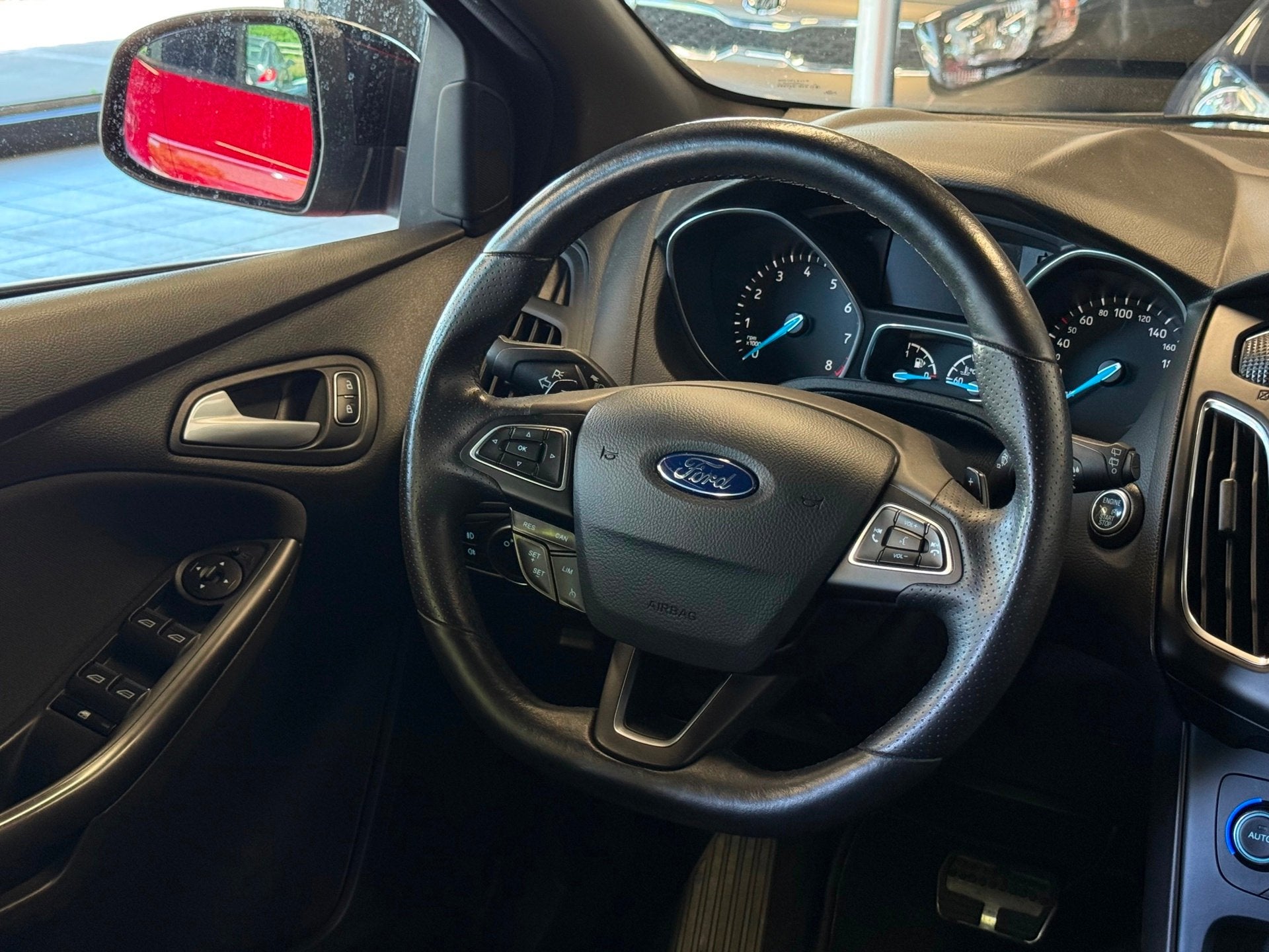 Foto 14 van Ford Focus Wagon 1.5 Titanium 2018 ST-LINE|LED|AUTOMAAT/NAVI