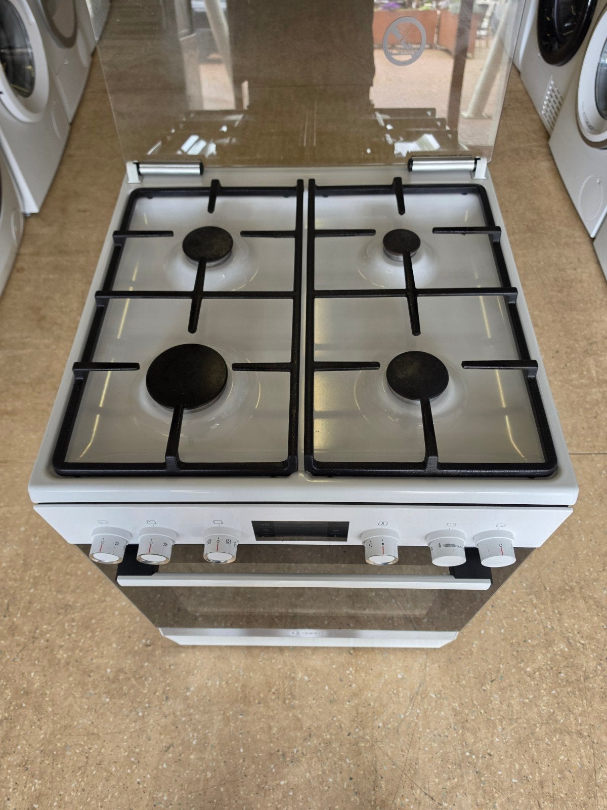 Bosch 4 pits gasfornuis | Hete lucht oven | Gratis thuis 🚚✅, Bosch, Jirnsum, Hete lucht, 60 cm of meer