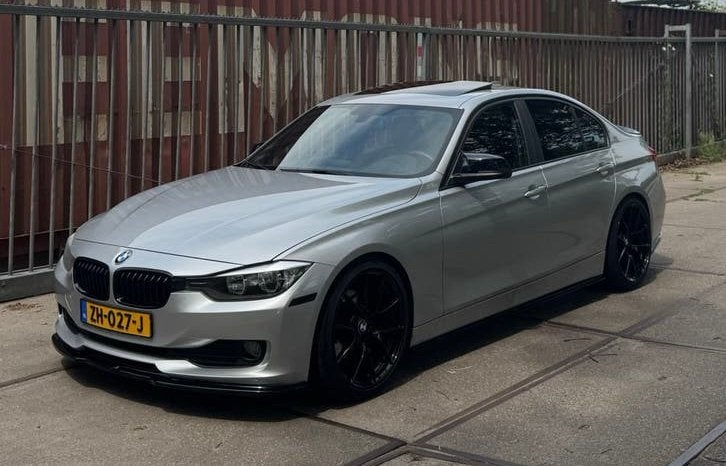BMW 320i f30 sedan stage 1+ 260pk CS velgen Brembo pano, Auto's, BMW, 183 pk, 1517 kg, Particulier, Sedan