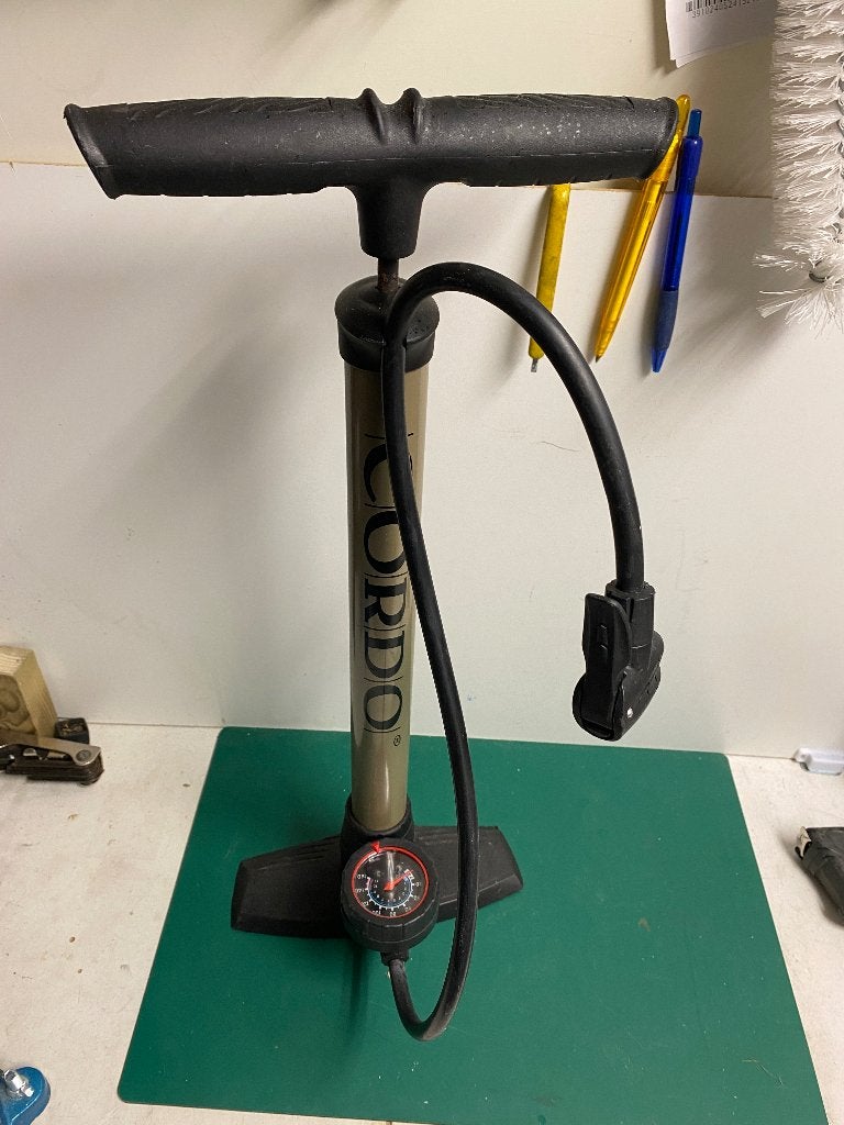 CORDO Fiets Pomp met Drukmeter, Ophalen of Verzenden, Drukmeter, Gebruikt