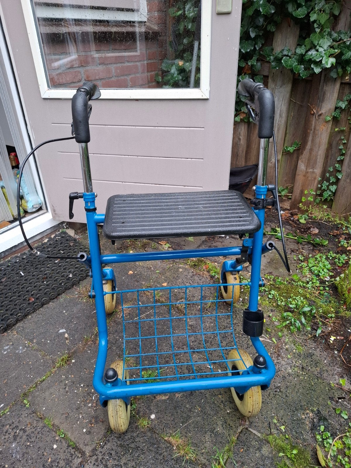 rollator, Diversen, Ophalen