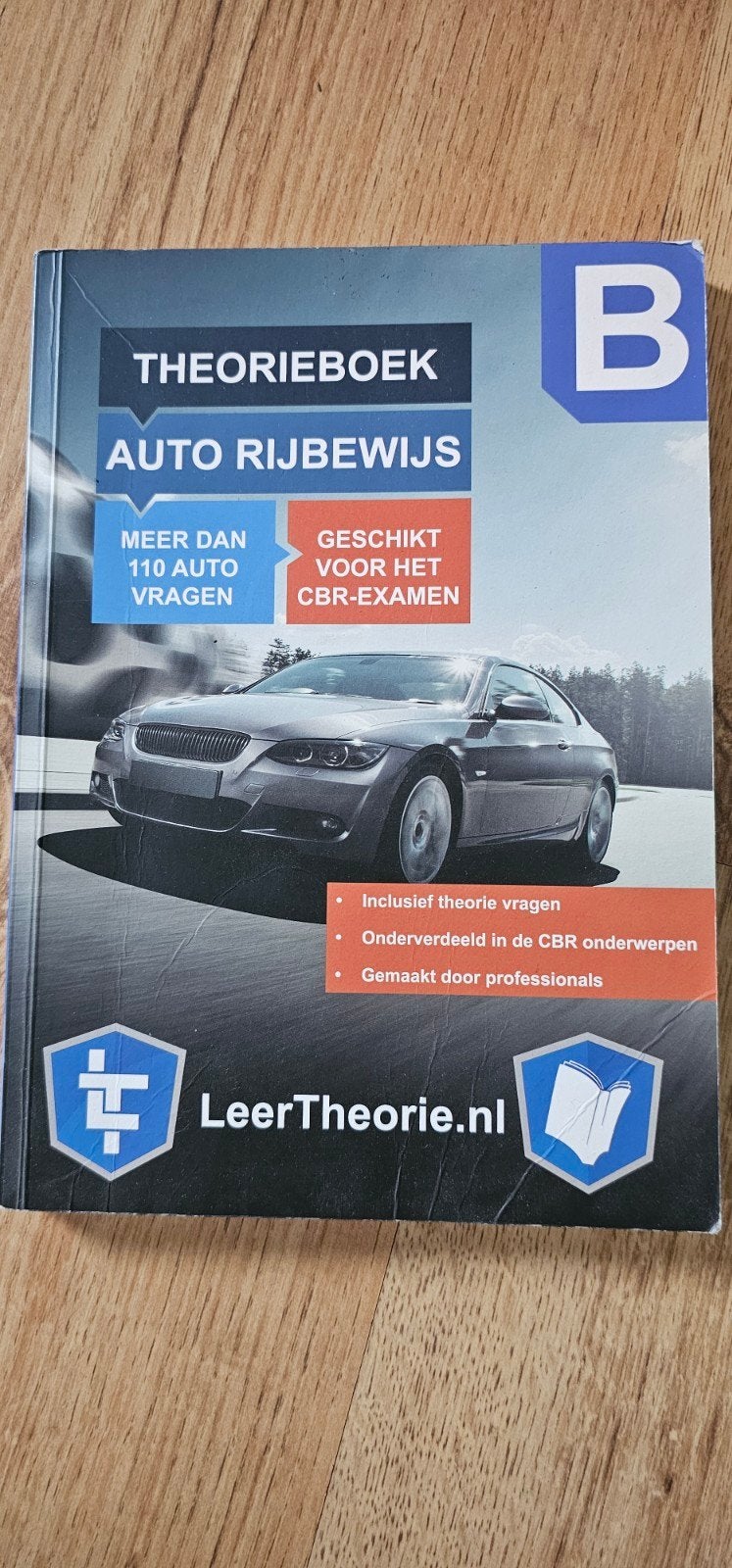 Theorieboek Autorijbewijs B, Ophalen of Verzenden, Alpha, Zo goed als nieuw