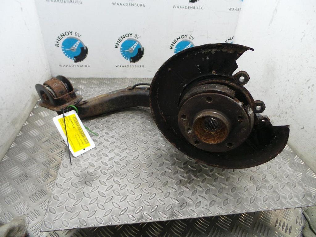 BMW 3 SERIES 316TI COMPACT DRAAGARM ONDER LA 2002, Ophalen of Verzenden, Gebruikt, Stiba lid