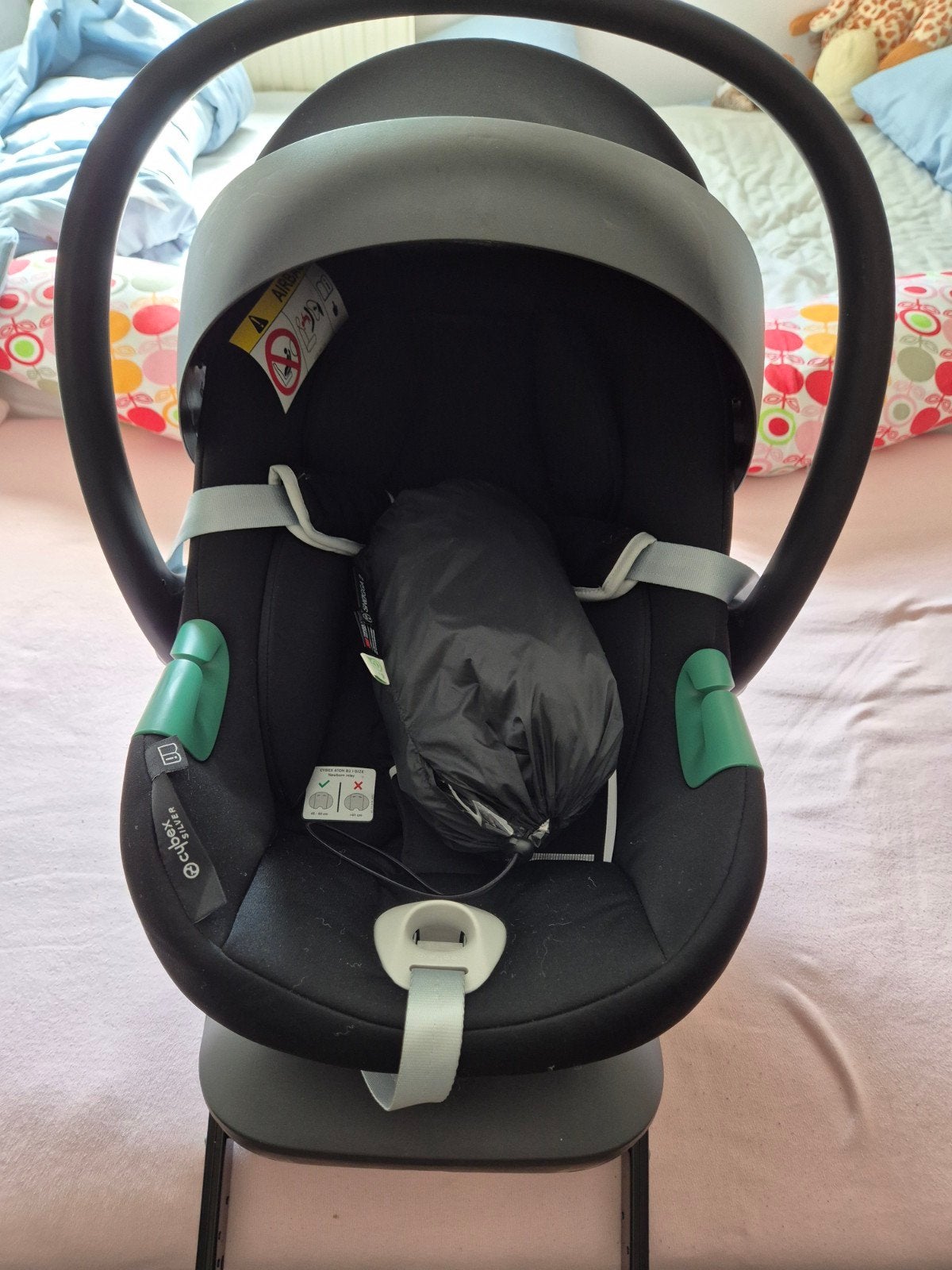 maxicosi met auto bevestiging kompleet, Ophalen, 9 t/m 18 kg, Zo goed als nieuw, Isofix