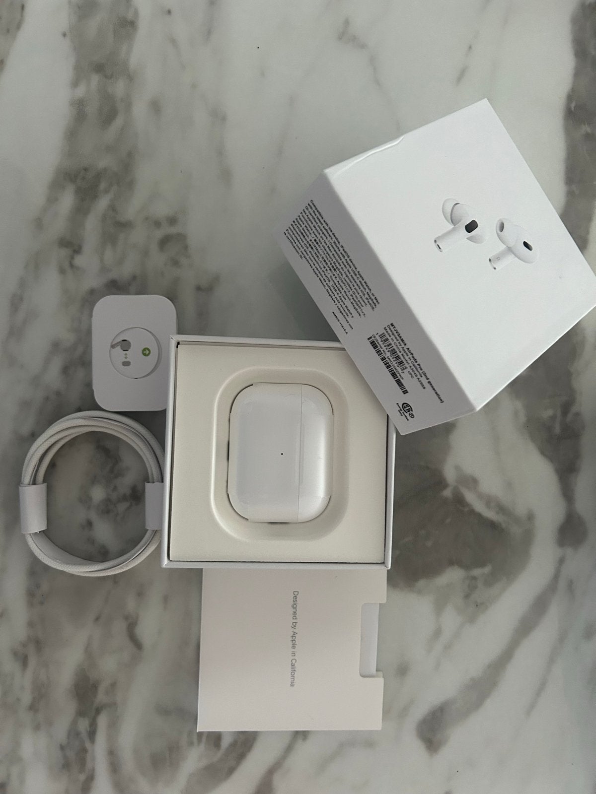 NEW Apple AirPods Pro 2, Overige merken, Nieuw, Ophalen of Verzenden, Over oor (circumaural)