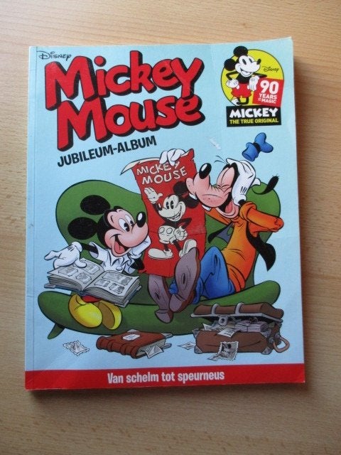 Disney Mickey Mouse jubileum album; 90 years of magic, Verzamelen, Disney, Ophalen of Verzenden, Mickey Mouse, Zo goed als nieuw
