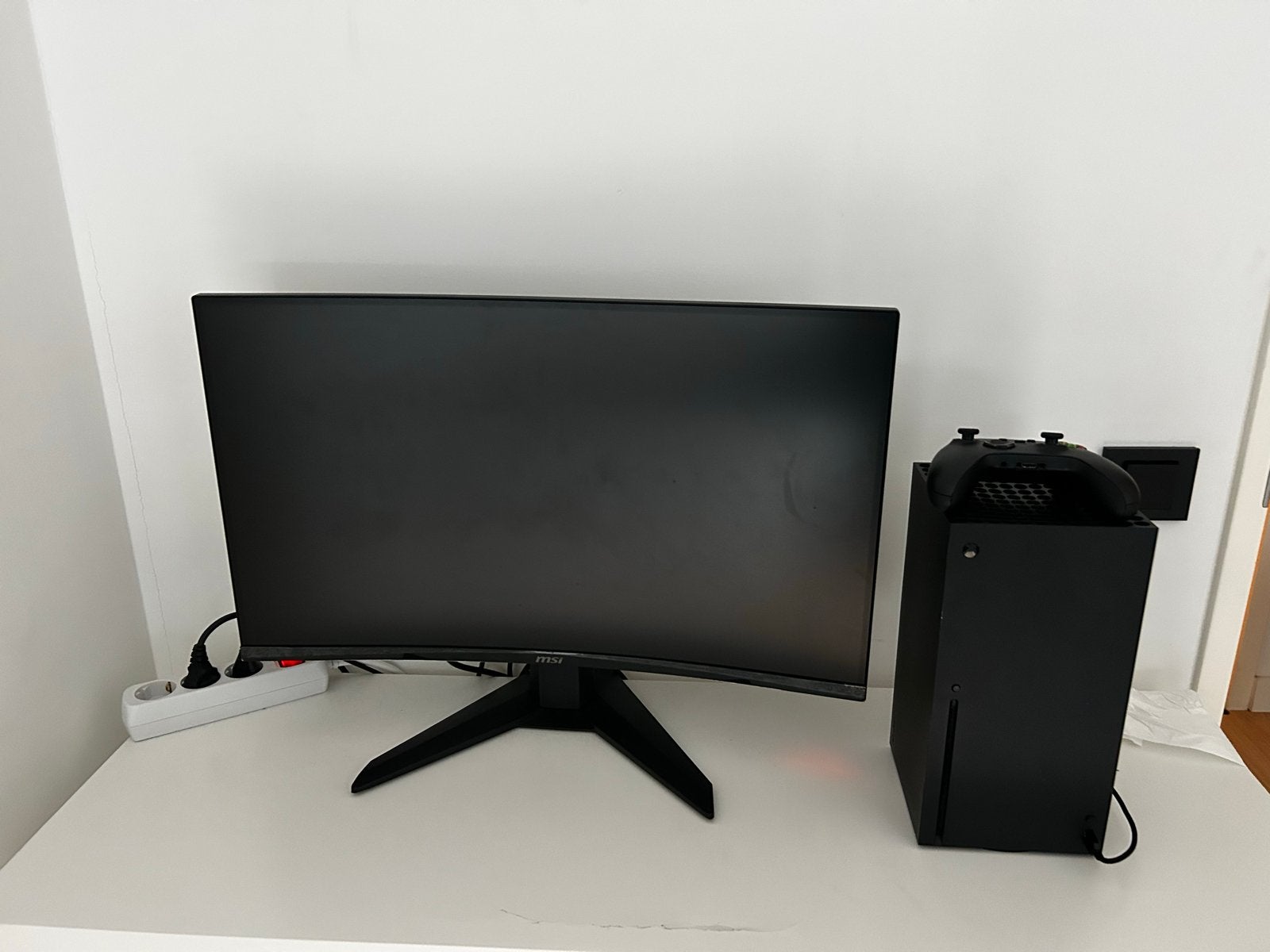 Xbox Series X met monitor en controller, Ophalen, Zo goed als nieuw, Xbox Series X