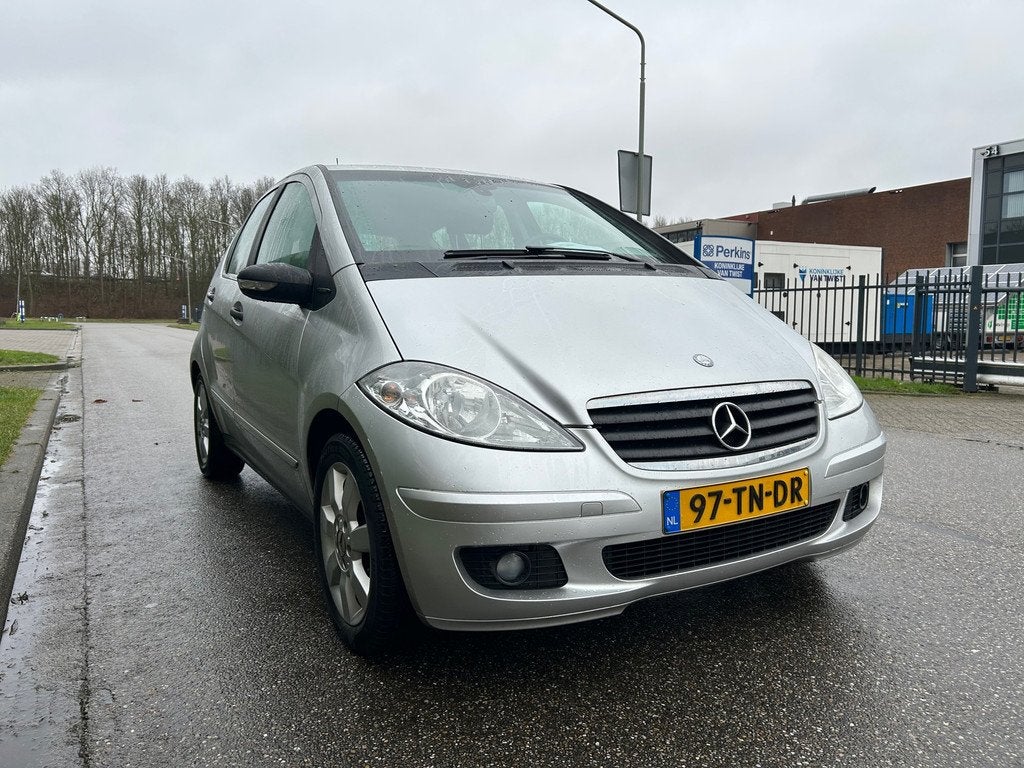 Mercedes-Benz A-klasse 150 Classic, Voorwielaandrijving, Zwart, Electronic Stability Program (ESP), 49 €/maand