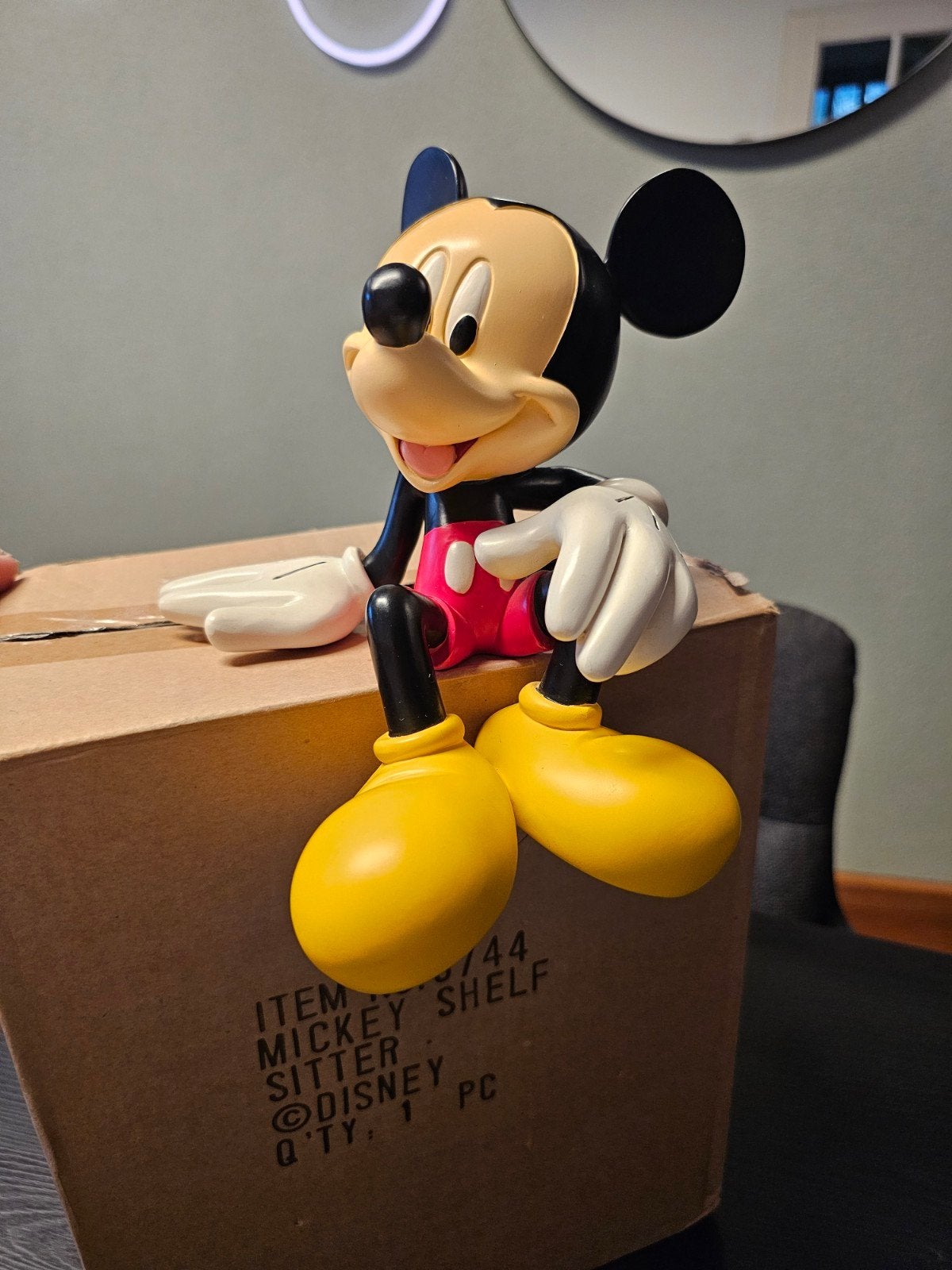 Classic Disney Mickey Mouse Shelf Sitter Beeld - Item 3744, Ophalen of Verzenden, Mickey Mouse, Zo goed als nieuw, Beeldje of Figuurtje