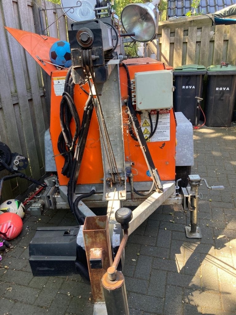 Lichtmast goedwerkend., Doe-het-zelf en Verbouw, Bouwverlichting, Ophalen, Gebruikt, 500 watt of meer, Lamp met armatuur