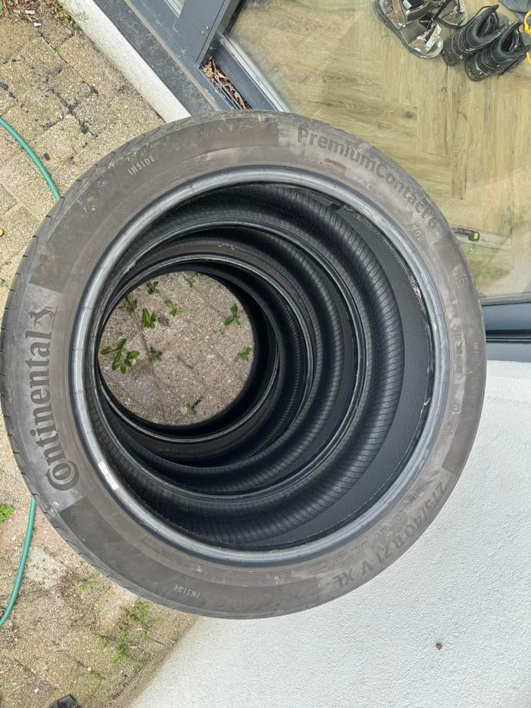 4x Continental zomerbanden 275/40/21, Auto diversen, Aanhangwagen-onderdelen, Ophalen of Verzenden, Zo goed als nieuw