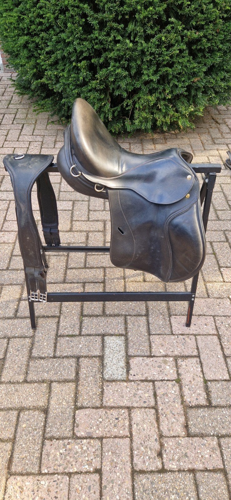 DK zadel, 17 inch, Ophalen, Gebruikt, Dressuur, Diepe zit