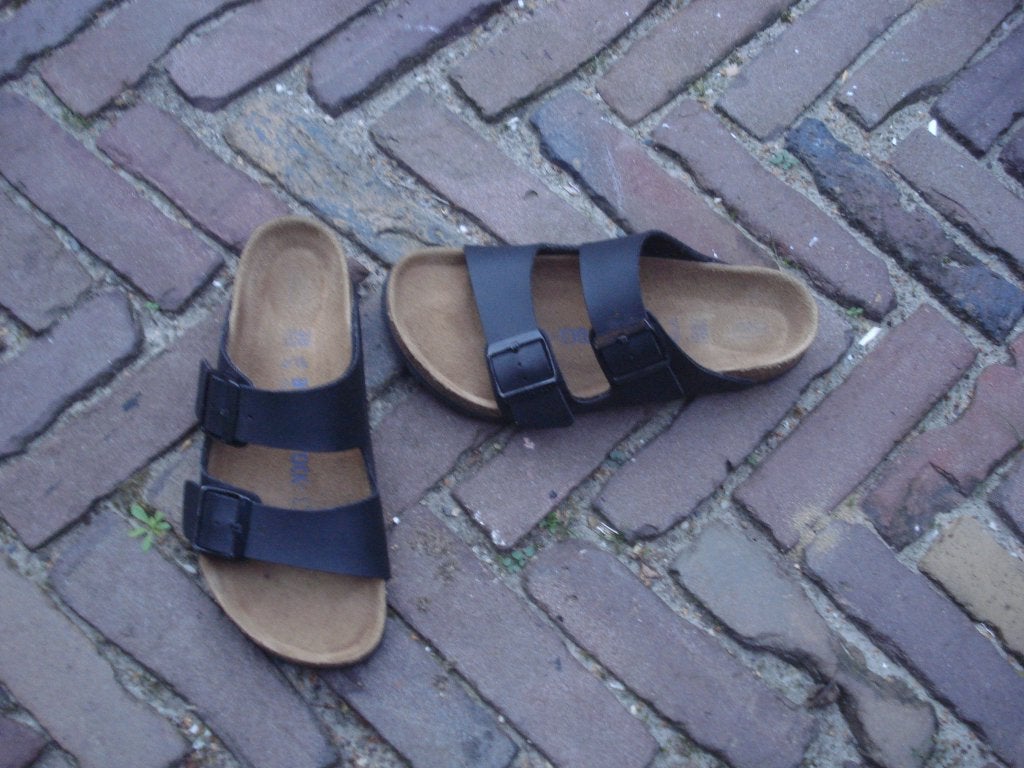 BIRKENSTOCK ARIZONA ZWART 38 NU GRATIS VERZENDING PER POST, Slippers, Verzenden, Zwart, Zo goed als nieuw