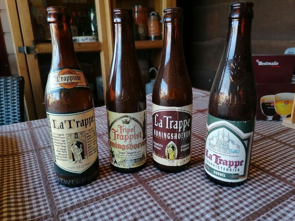4 oude bierflessen La Trappe Trappist., Ophalen of Verzenden, Flesje(s), La Trappe