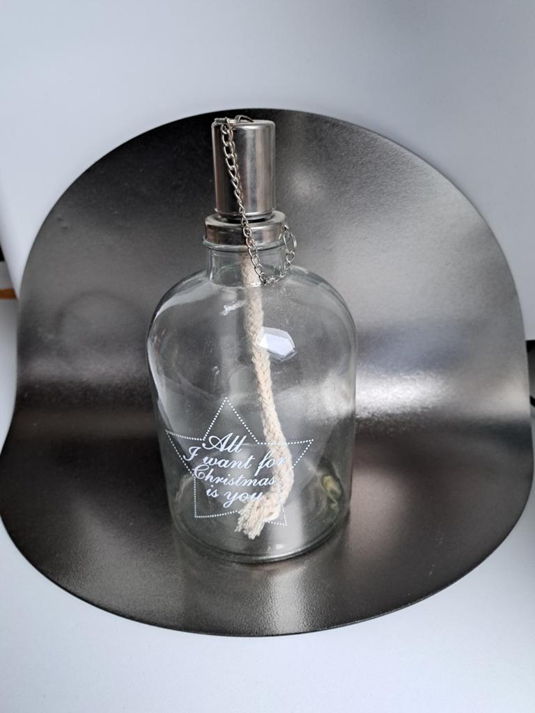 Olielamp met tekst. (Nieuw), Ophalen of Verzenden, Nieuw, Minder dan 50 cm