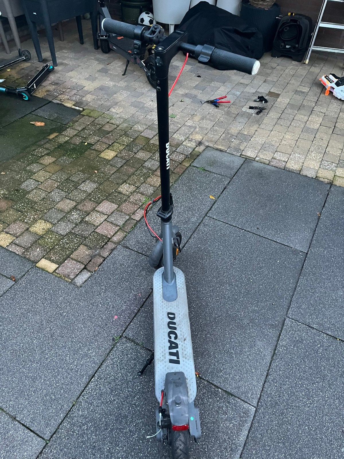 Ducati Pro-I Evo elektrische step, Ophalen, Zo goed als nieuw, Elektrische step (E-scooter)