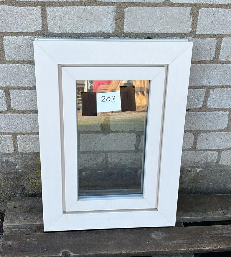 (203) Nieuw kunststof raamkozijn draai kiep incl glas, Ophalen, Kunststof, Minder dan 75 cm, Raamkozijn