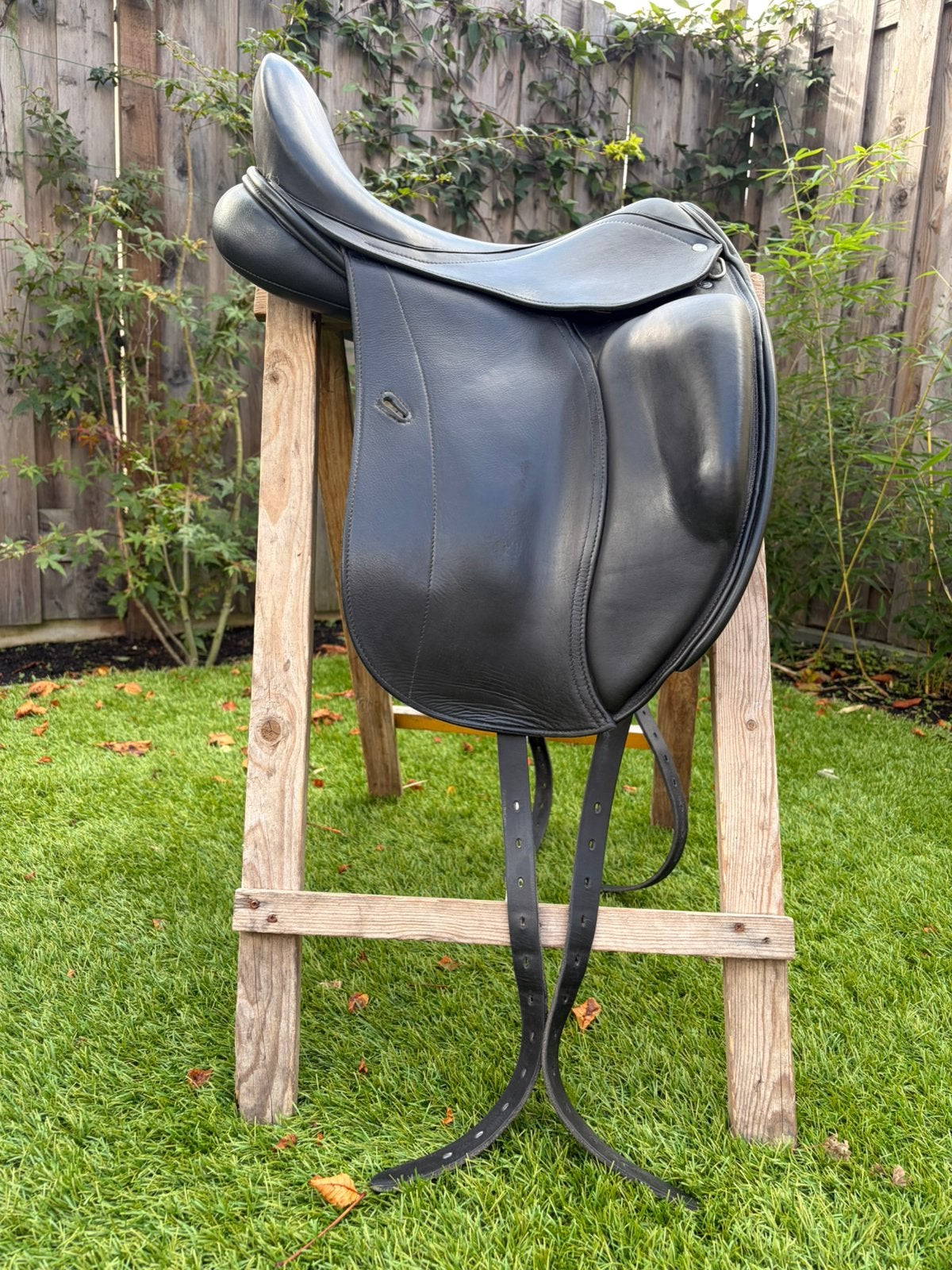 Zadel van Loxley by Bliss 17,4 inch, Dieren en Toebehoren, Ophalen, Dressuur, Overige merken, Zo goed als nieuw
