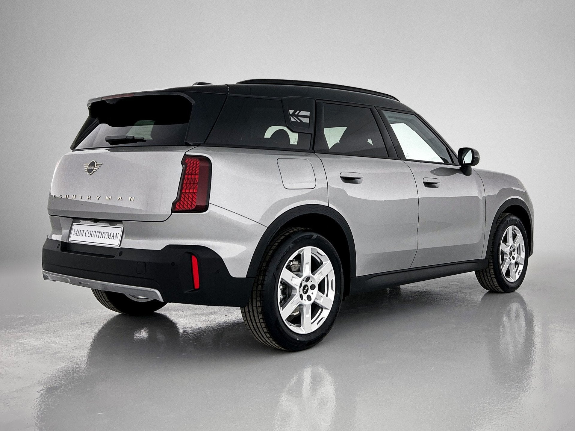 MINI Countryman C Automaat / Classic / Pakket M Plus / 18" A, Auto's, Dealer onderhouden, Stof, Zwart, Stoelverwarming