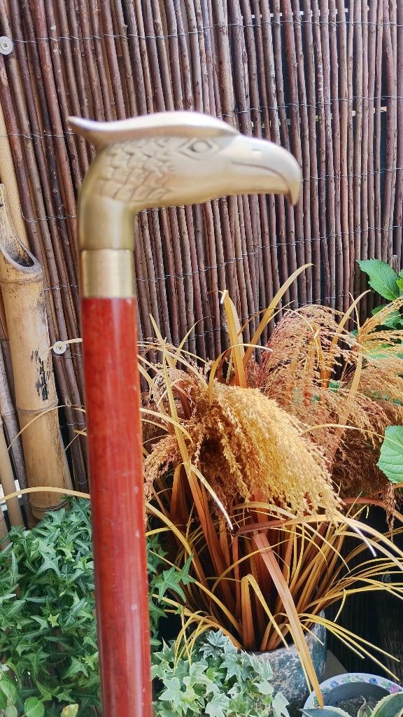 Antieke vintage wandelstok me verborgen ruimte voor whiskey, Ophalen of Verzenden, Zo goed als nieuw