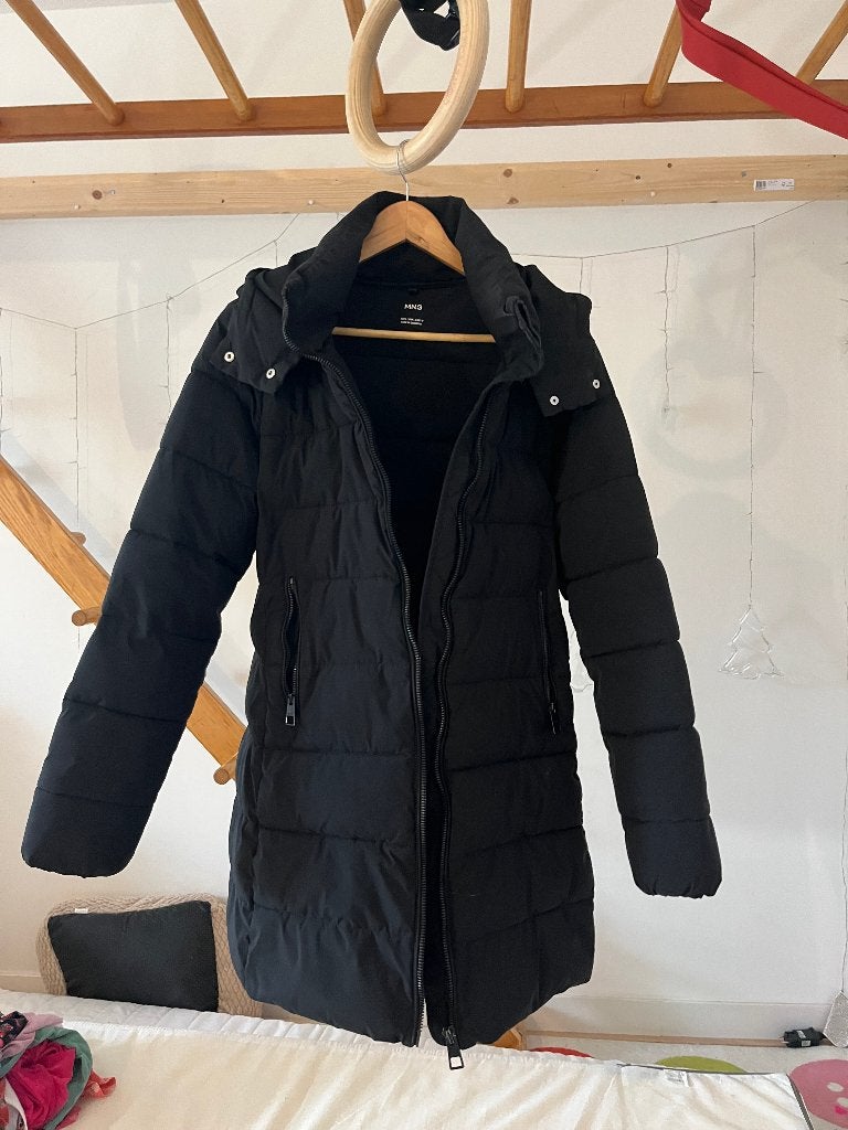 Warme MANGO winterjas met afneembare capuchon (maat L), Kleding | Dames, Ophalen, Zwart, MNG, Maat 42/44 (L)