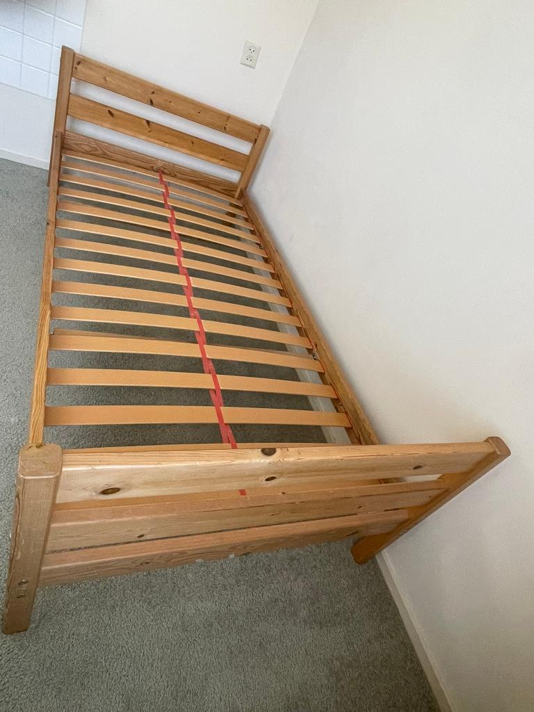 Houten eenpersoonsbed incl. lattenbodem | grenen | 90x200, Ophalen, Gebruikt, 90 cm, Eenpersoons